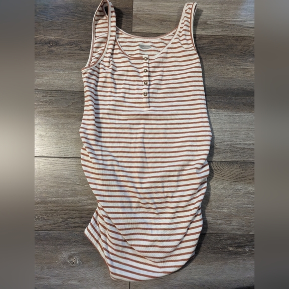 Old navy striped maternity tank - Picture 1 of 2